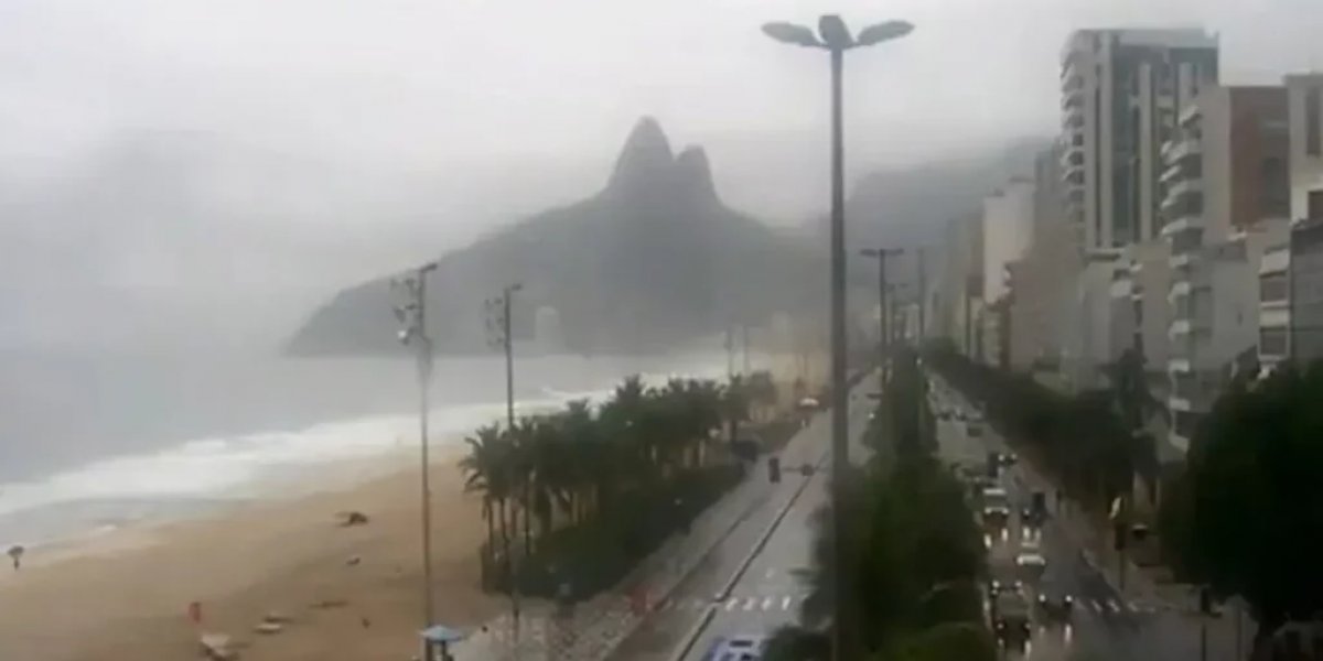 Inmet emite alerta vermelho em quatro estados por chuvas intensas