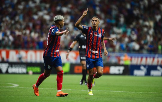 Na estreia do time principal na temporada, Bahia triunfa em cima do Barcelona