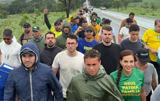 PRF notifica Nikolas Ferreira sobre 'riscos à segurança' da caminhada entre os estados de MG e DF