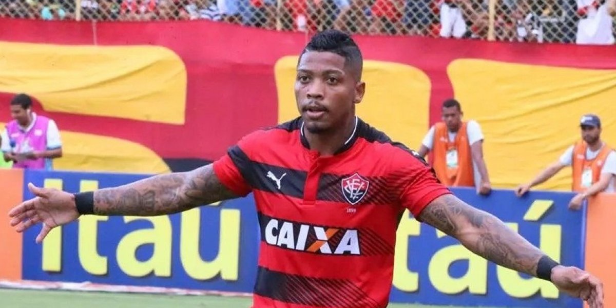 Após marcar presença no Barradão, Marinho recebe proposta oficial do Vitória