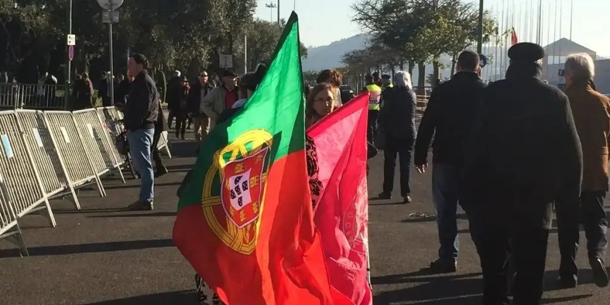 Submarino é apreendido em Portugal com quase nove toneladas de cocaína