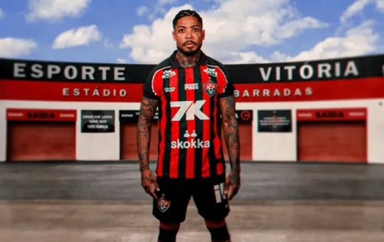 Vitória oficializa retorno de Marinho após dez anos