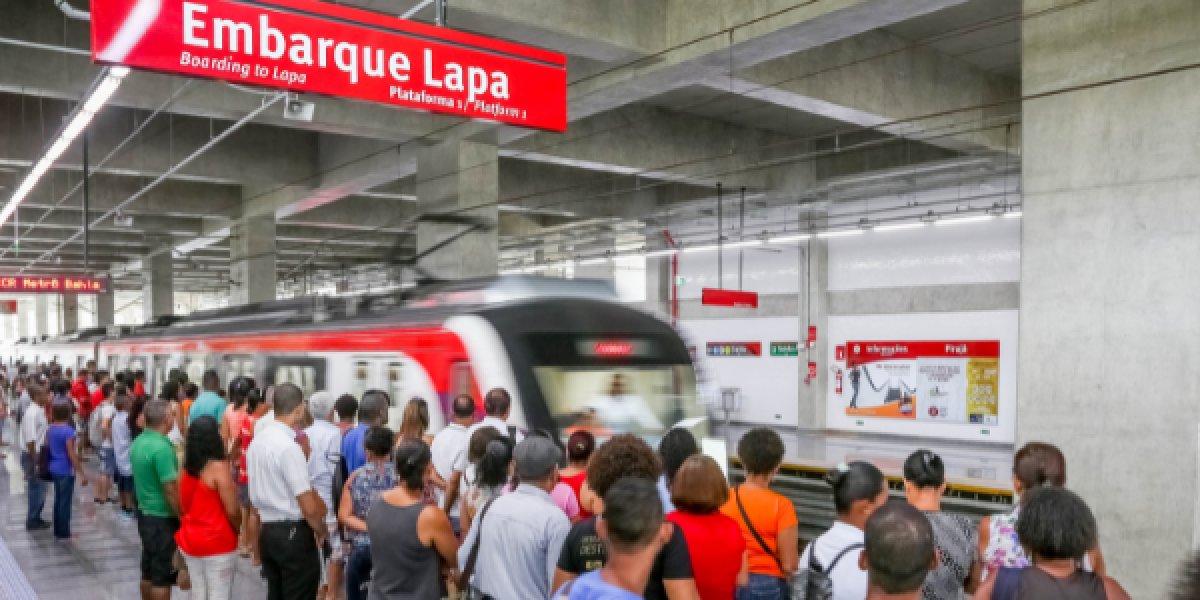Falha no metrô causa lentidão e interrupção de trens na linha 1 em Salvador