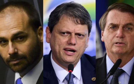 Após visita de Tarcísio a Bolsonaro, Eduardo se manifesta e cita Carlos: 'Futuro do Brasil'