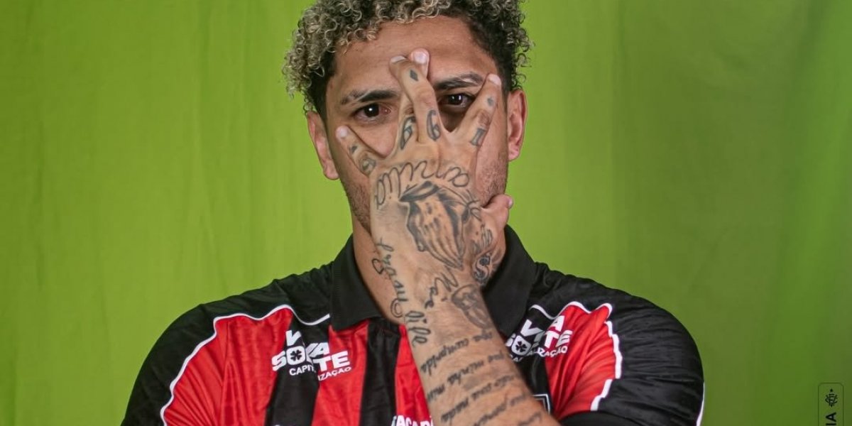 Vitória anuncia oficialmente a contratação do atacante Pedro Henrique