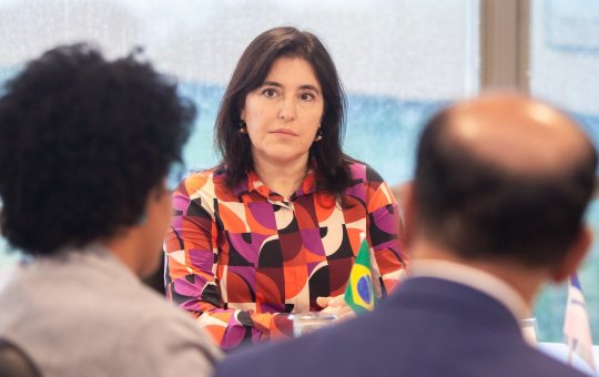 Simone Tebet deixará o governo Lula para disputar as eleições