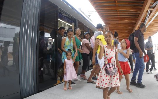 VLT de Salvador faz primeira viagem-teste com moradores e marca avanço na mobilidade urbana