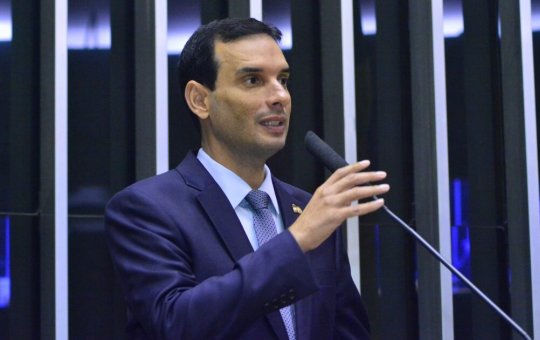 Deputado Léo Prates sinaliza saída do PDT se sigla resolver apoiar a reeleição de Jerônimo Rodrigues