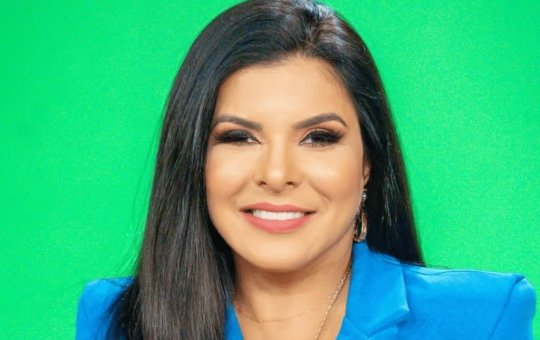 Mara Maravilha é internada na UTI, suspende agenda e cita “perseguições e ameaças”