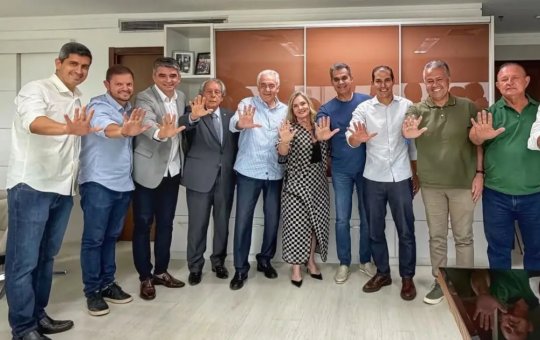 Após a saída de Angelo Coronel, bancada do PSD se reúne e declara apoio a Otto Alencar