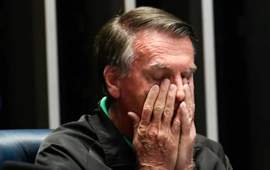 MP Militar deve pedir ao Superior Tribunal Militar a expulsão de Bolsonaro das Forças Armadas