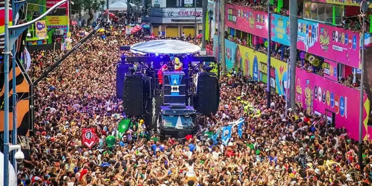 Léo Santana, BaianaSystem e mais: Confira as principais 'Pipocas' confirmadas no Carnaval de Salvador em 2026