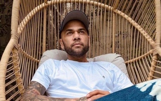 Justiça bloqueia R$ 7,7 milhões das contas de Daniel Alves; entenda a ação