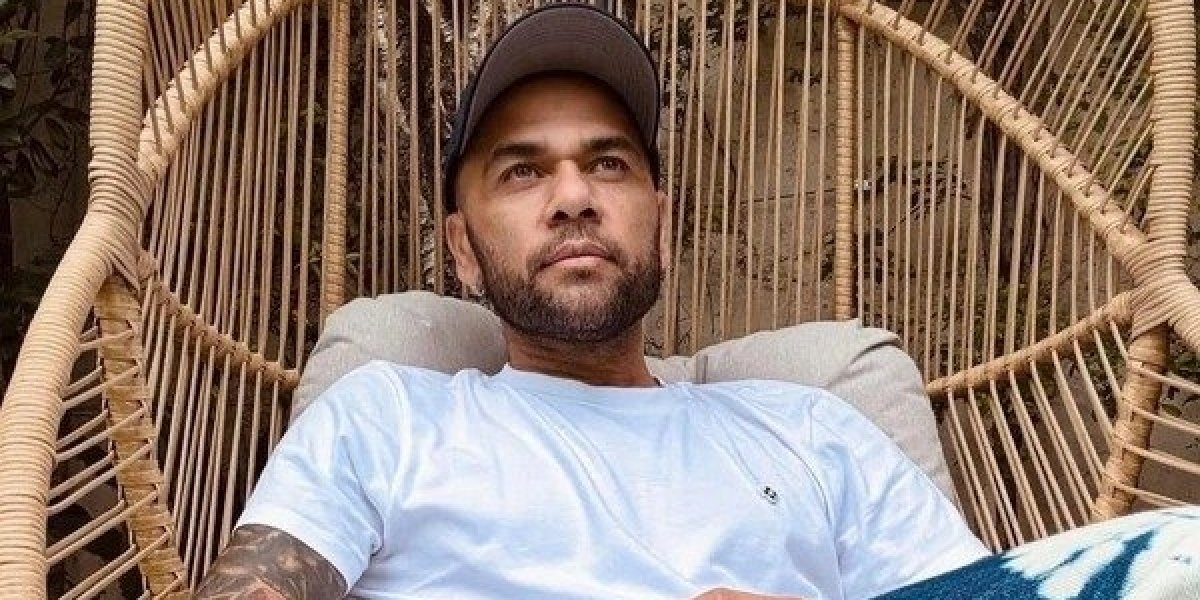 Justiça bloqueia R$ 7,7 milhões das contas de Daniel Alves; entenda a ação