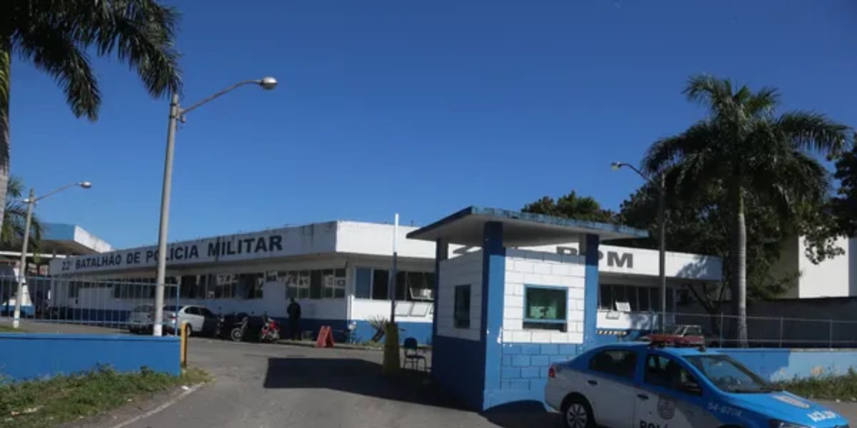 Policial militar é detido no próprio batalhão sob acusação de estupro e outros crimes