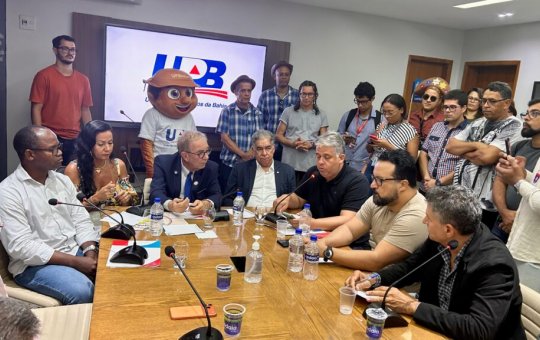 Forrozeiros defendem protagonismo do forró no São João durante reunião na UPB