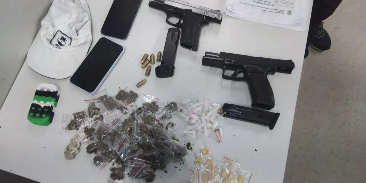 Duas pistolas e granada são apreendidas pela Polícia Militar com membro de facção no Nordeste de Amaralina