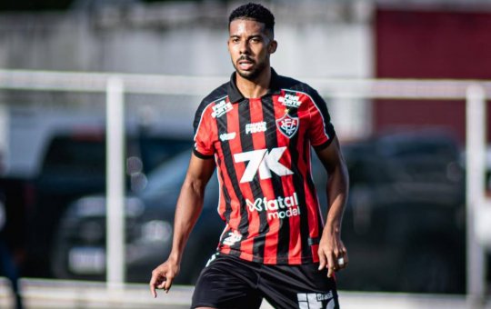 Vitória se posiciona sobre suposta dívida com William Oliveira e nega débitos