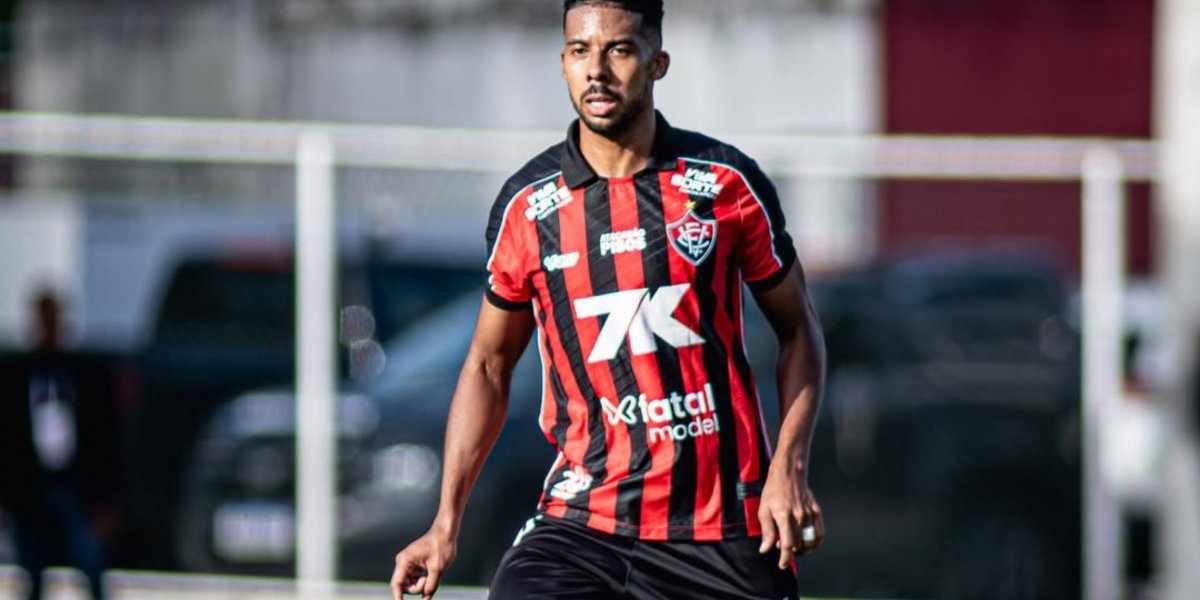 Vitória se posiciona sobre suposta dívida com William Oliveira e nega débitos