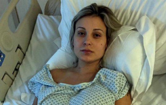 Andressa Urach passa mal e precisa ser internada às pressas