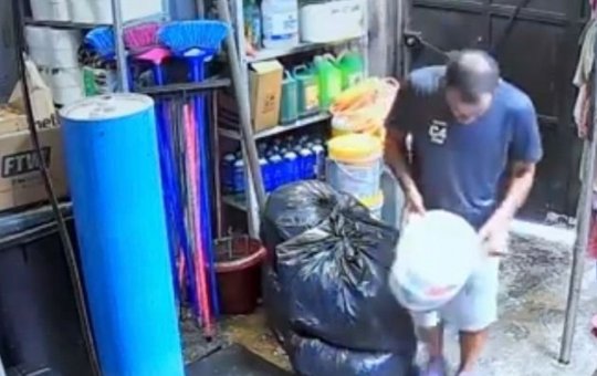 Imagens mostram funcionário manipulando produtos químicos em piscina onde mulher morreu