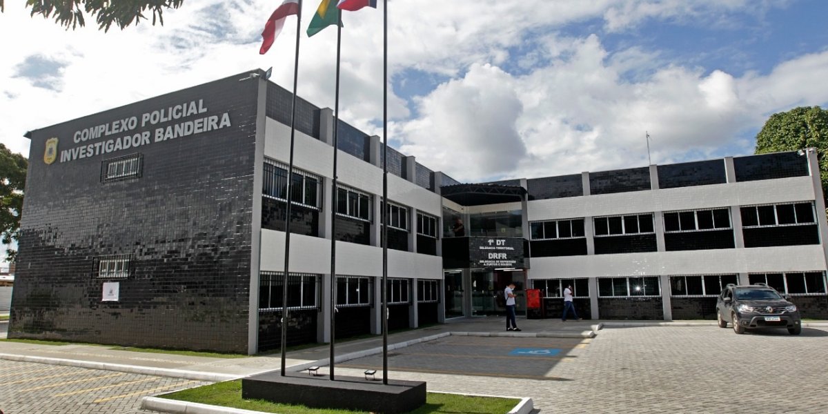 Professor de escola em Feira de Santana é preso suspeito de abuso sexual contra aluna de 7 anos