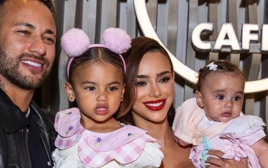 Bruna Biancardi desabafa e pede fim de ataques às filhas com Neymar: “Isso ultrapassa qualquer limite”
