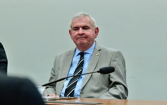 Senador Angelo Coronel confirma apoio a ACM Neto e desabafa: 'Não guardo mágoa dos que me retaliaram'