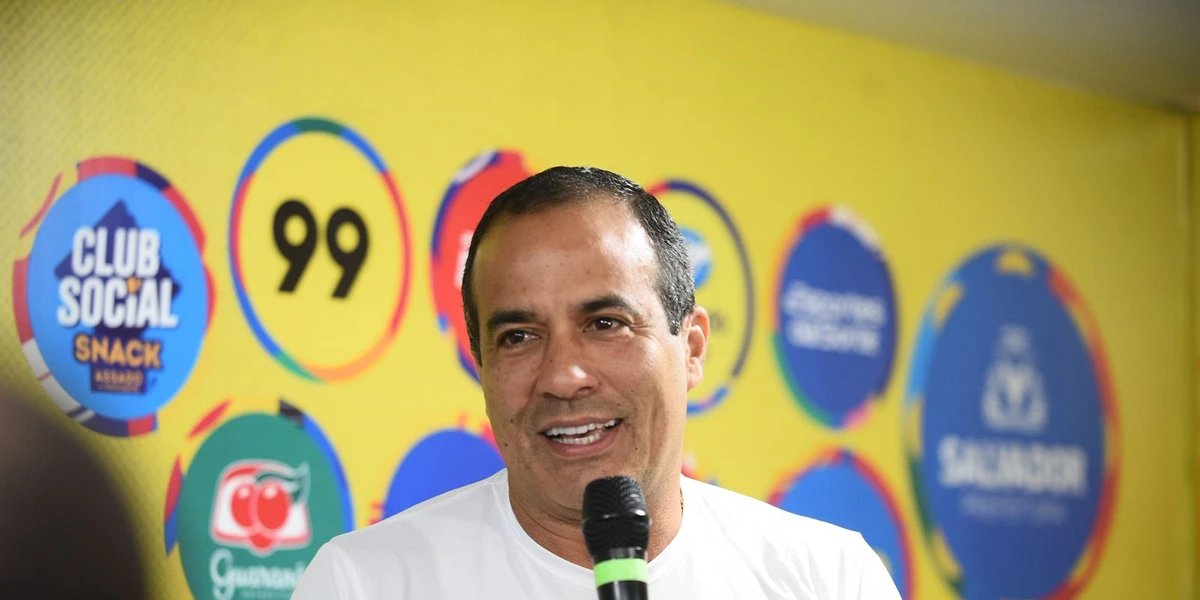 Carnaval de Salvador bate recorde de público no Centro Histórico e supera Barra-Ondina no primeiro dia, diz prefeito