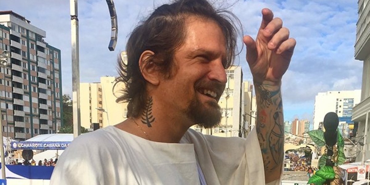 Saulo abre segundo dia do Carnaval de Salvador com pipoca no Circuito Osmar (Campo Grande)