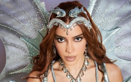 Depois de desfile em Salvador, Anitta sugere ajuste na distância entre trios e se desculpa