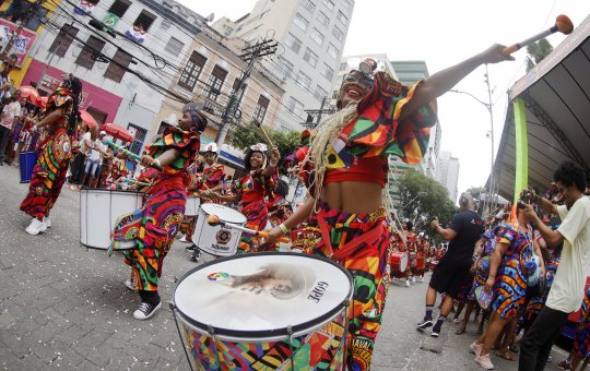 Carnaval deve atrair 3,7 milhões de turistas e gerar R$ 8 bilhões na Bahia