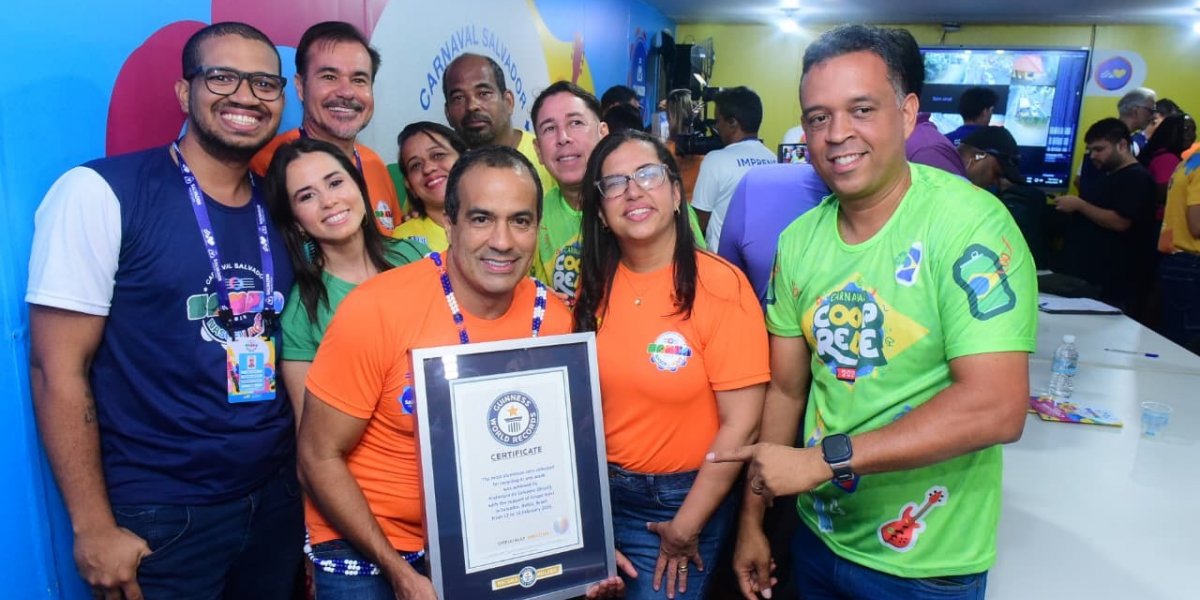 Carnaval de Salvador entra para o Guinness com maior ação de reciclagem de latinhas do mundo
