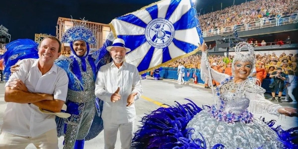 Escola que homenageou Lula é rebaixada no Carnaval do Rio