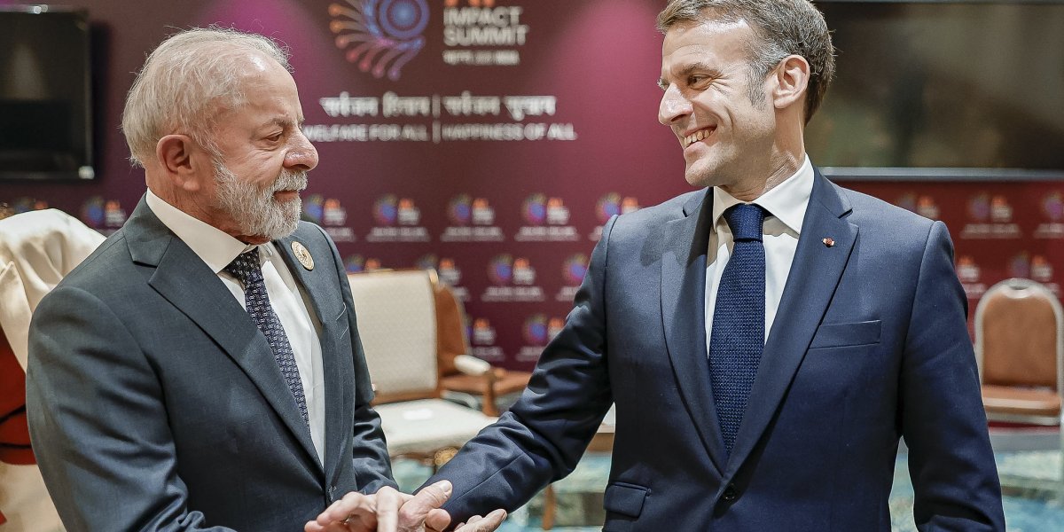 Lula e Macron se reúnem na Índia durante cúpula de Inteligência Artificial no país