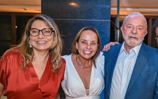 Relatos apontam discussão entre Janja e filha de Lula em camarote na Sapucaí