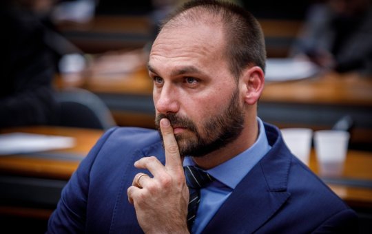 STF oficializa abertura de ação penal contra Eduardo Bolsonaro