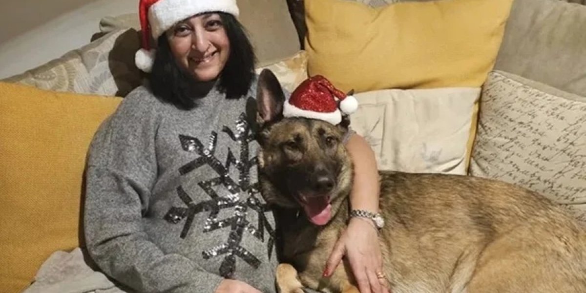 Mulher perde mãos e pés após sepse possivelmente desencadeada por lambida do próprio cão