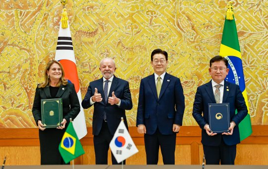 Durante visita a Seul, Lula assina acordos de cooperação estratégica com a Coreia do Sul