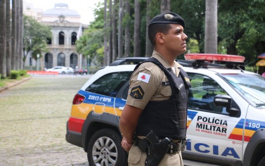 Mãe é detida após sair para beber e deixar filho de 11 anos sozinho