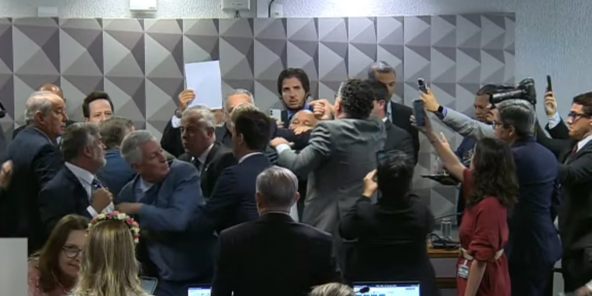 Briga entre parlamentares suspende CPMI do INSS após quebra de sigilo de Lulinha