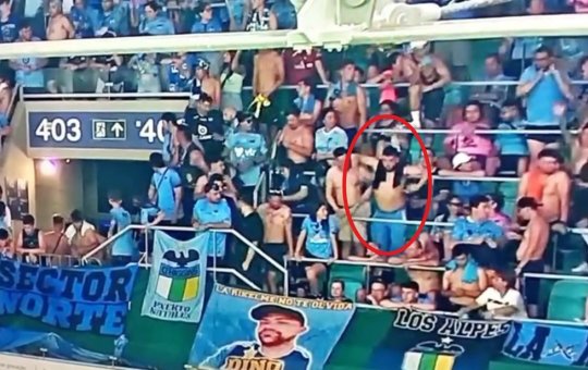 Câmeras capturam o momento em que torcedor do O'Higgins faz gestos racistas