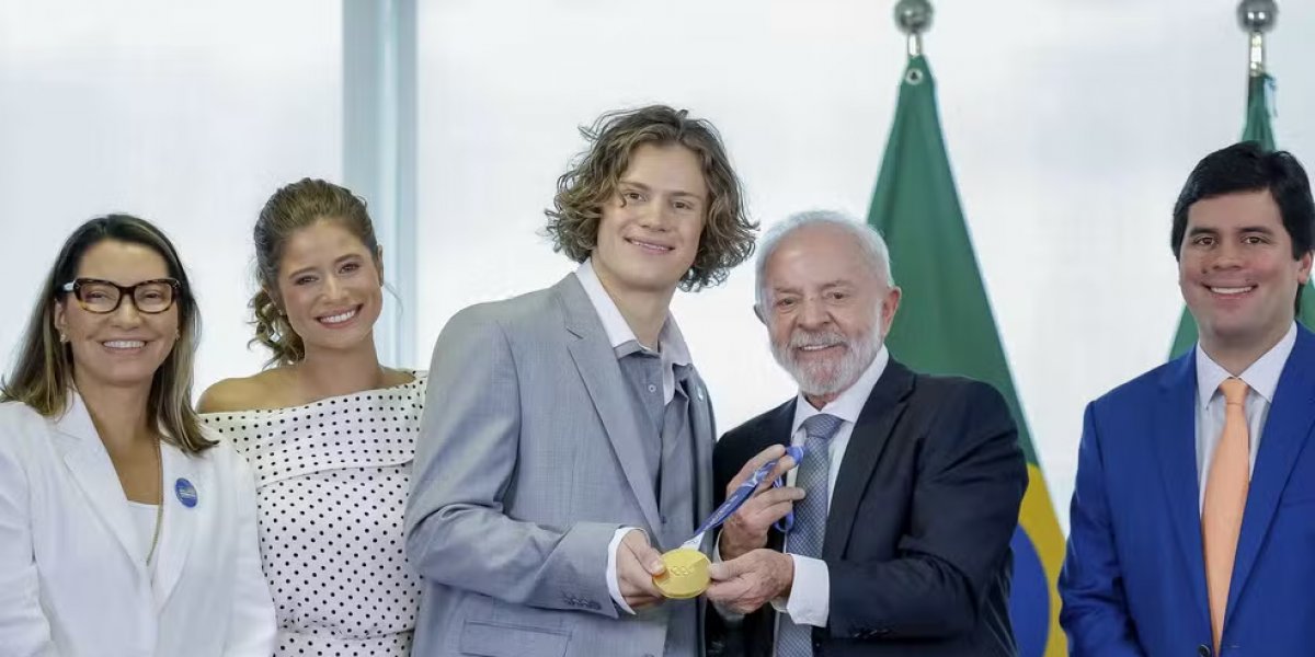 Lula recebe Lucas Pinheiro, primeiro brasileiro a conquistar ouro nos Jogos de Inverno