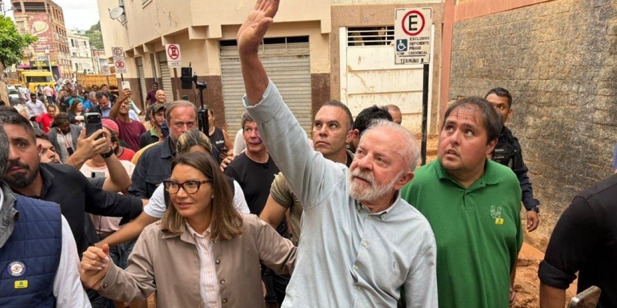 Lula visita áreas afetadas pelas fortes chuvas em Minas Gerais