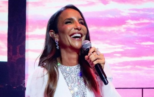 Após queda, Ivete Sangalo passa por cirurgia de sete horas para tratar fratura