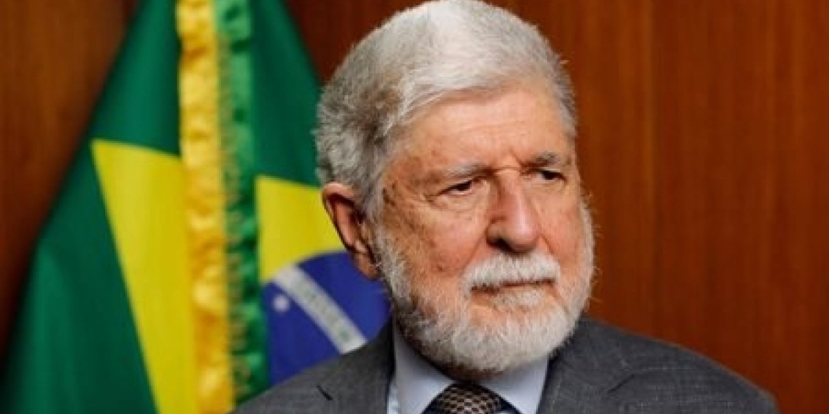 Celso Amorim fala sobre conflitos no Oriente Médio: ‘Devemos nos preparar para o pior’