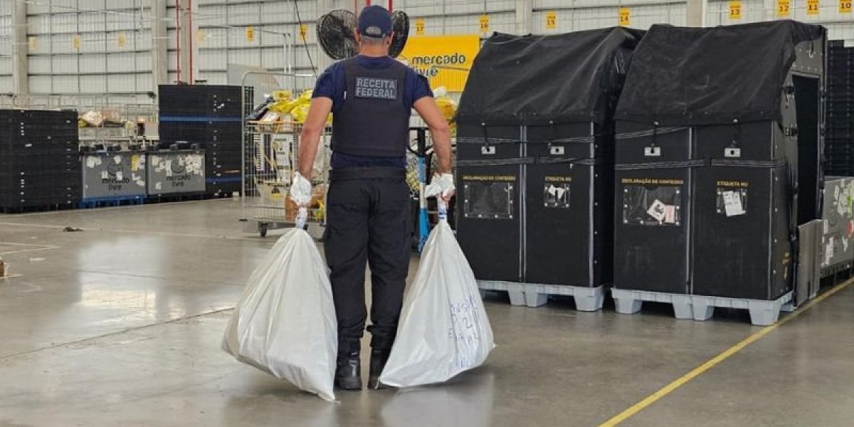 Operação na Bahia apreende cerca de 600 encomendas postais, incluindo mounjaro, celulares e cigarros eletrônicos