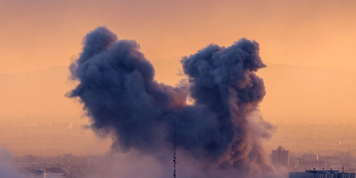 Israel ataca prédio da Assembleia responsável por escolher novo líder supremo do Irã