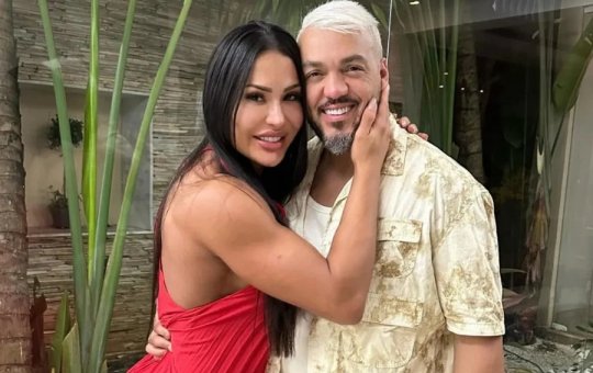 Belo e Gracyanne Barbosa são processados por apropriação indevida de máquina de lavar e filtro