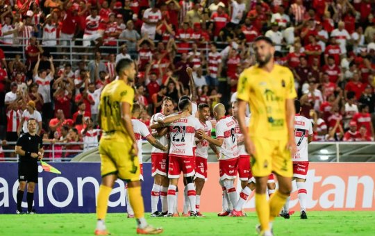 Após vitória histórica na primeira fase, Porto é goleado pelo CRB e se despede da Copa do Brasil